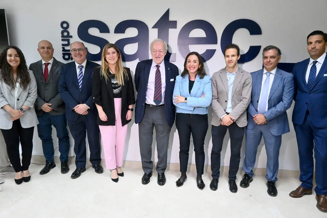 Visita al Centro de Operaciones de redes y servicios