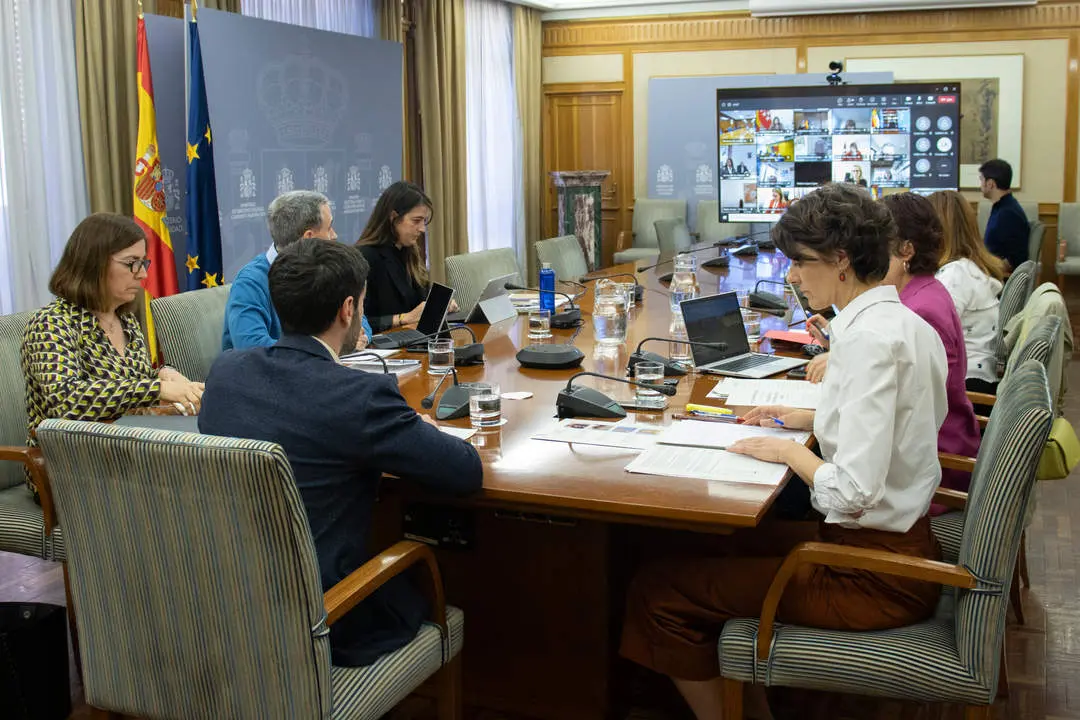 Reunión tarjetas monedero