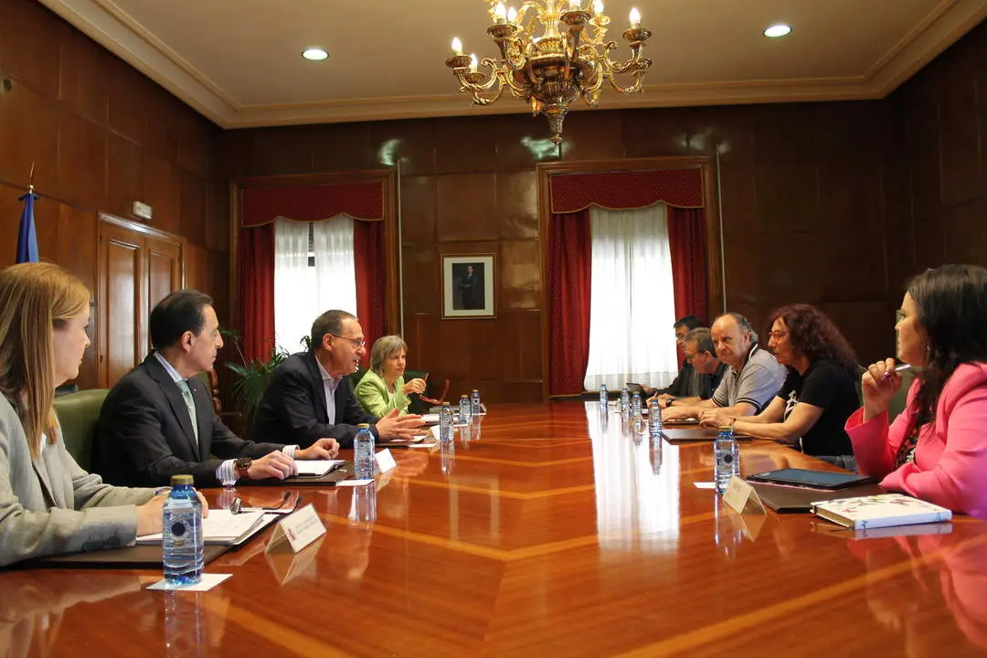 20240528 Reunión Oficial Mayor Ministerio Trabajo Edificio Patrimonio Sindical Bermillo de Sayago 1