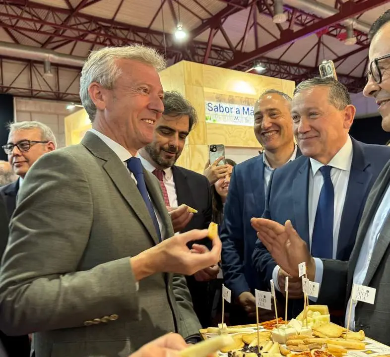 El presidente de la Diputación de Zamora, Javier Faúndez Domínguez, y el diputado de Desarrollo Económico y Alimentos de Zamora, Emilio Fernández Martínez,  en la  Feria Internacional Abanca Semana Ver