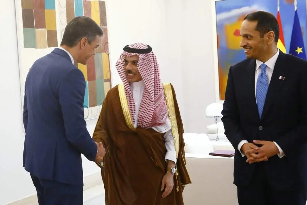 Pedro Sánchez durante la visita del Comité Ministerial Árabe-Islámico sobre Gaza. Fotografía: Moncloa