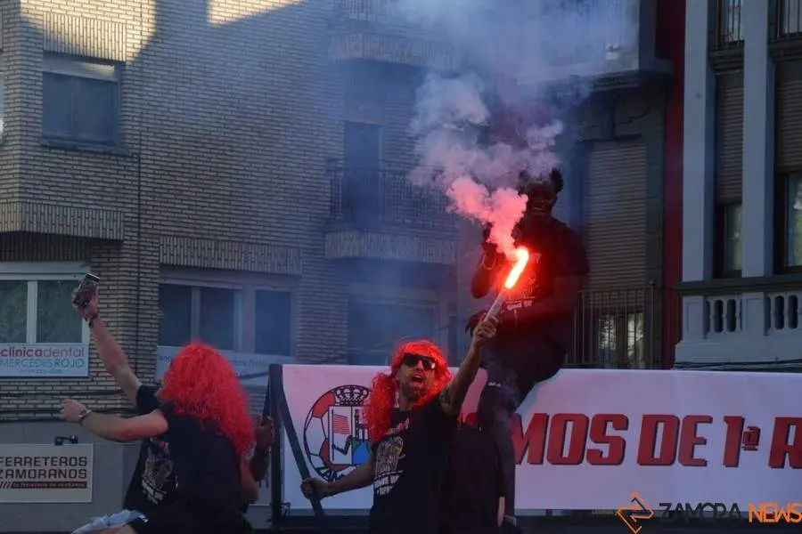 Zamora CF celebra el ascenso _17