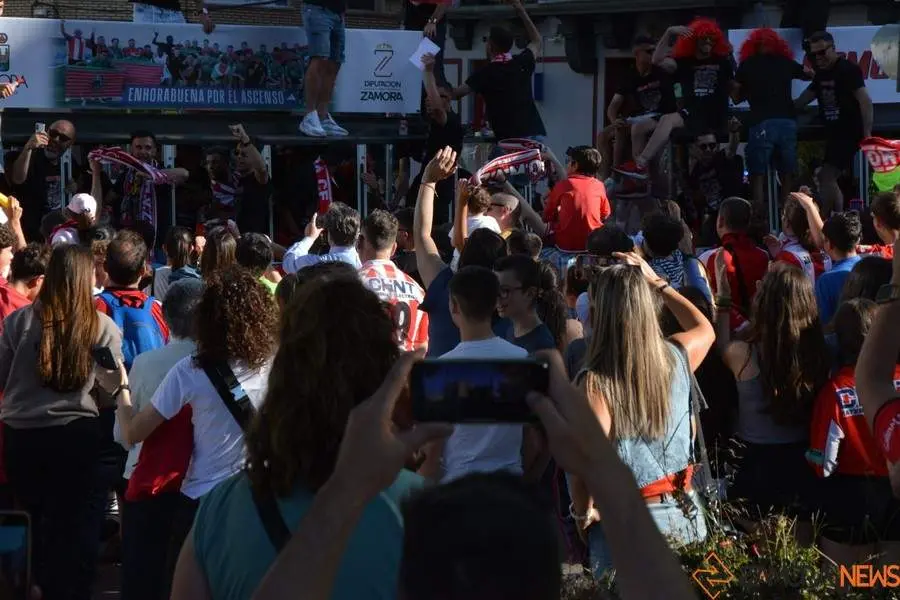 Zamora CF celebra el ascenso _25