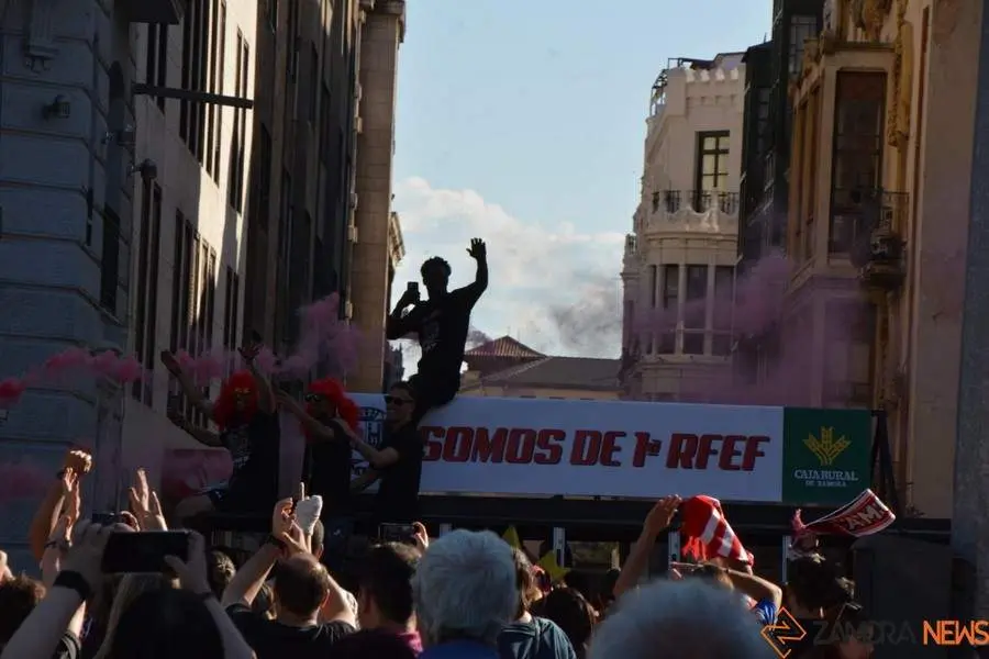 Zamora CF celebra el ascenso _26