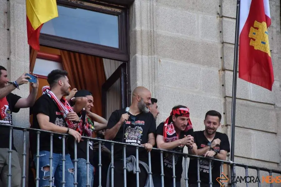 Zamora CF celebra el ascenso _75