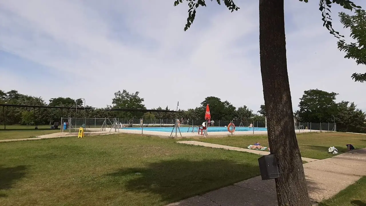 piscina Villamayor de Campos