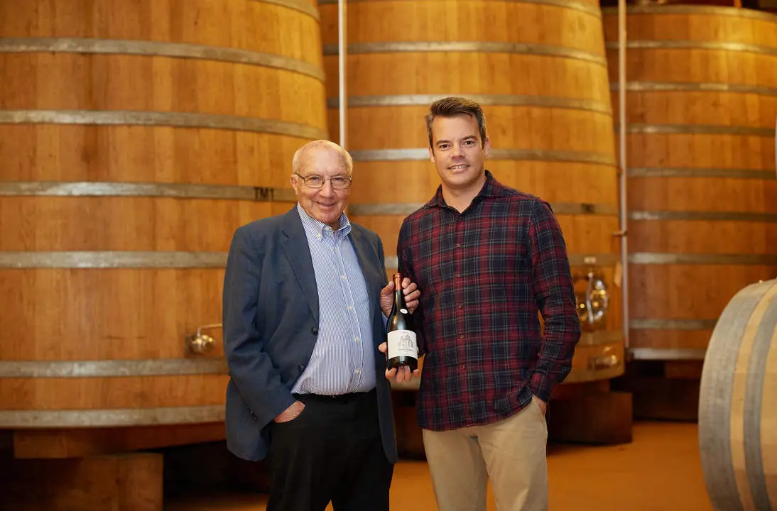 De izquierda a derecha, Manuel Fariña López y Manuel Fariña Pérez. Fotografía: WEB Bodegas Fariña