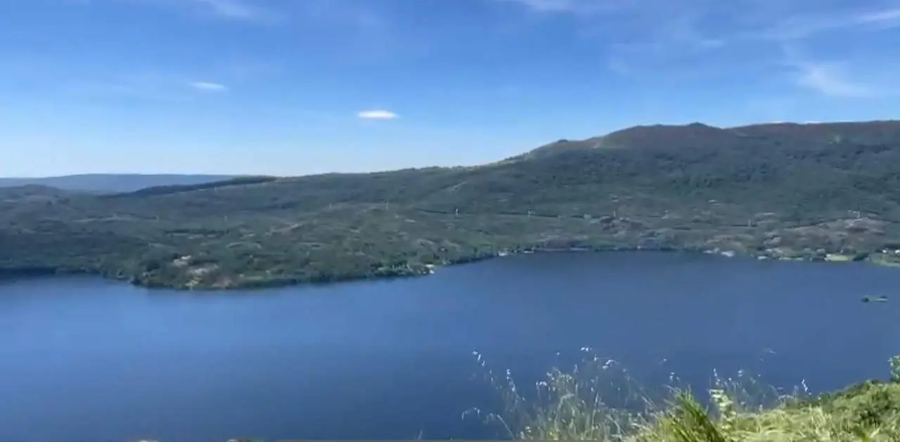lago de sanabria sirenas