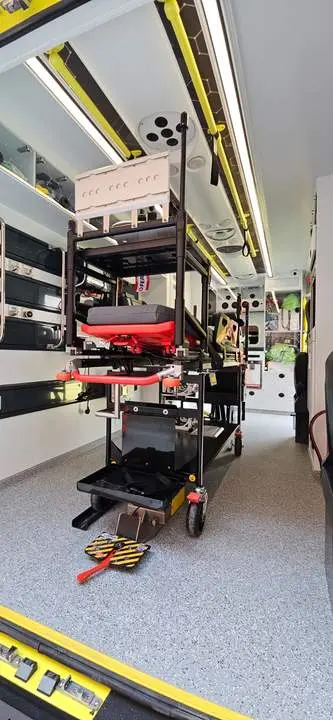 interior nuevas ambulancias. imagen junta