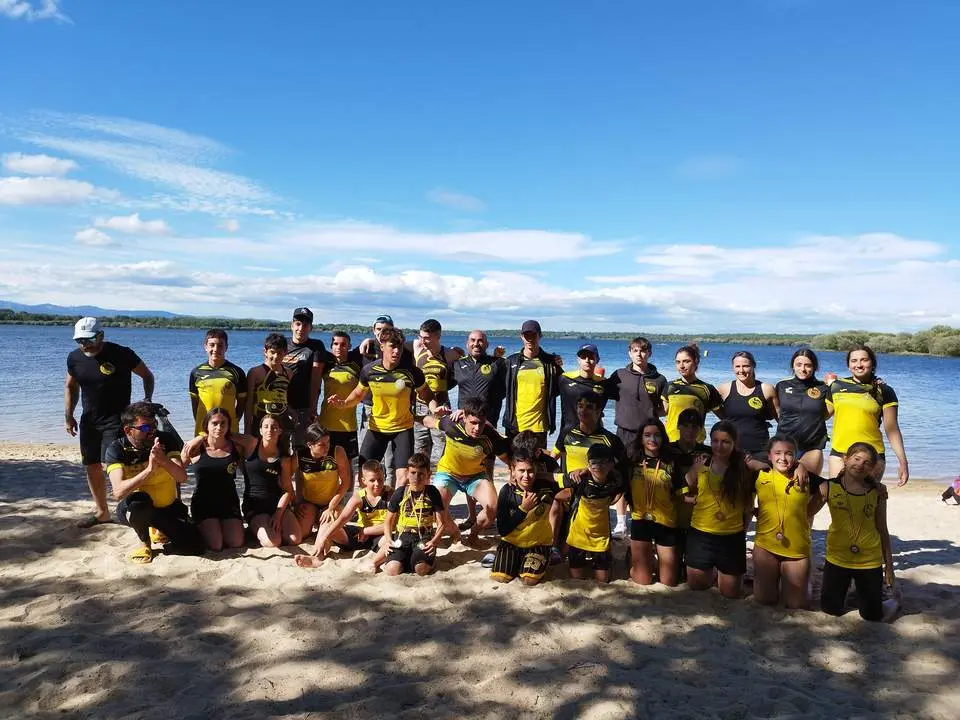 Dragones Caja Rural se proclama campeón de Castilla y León de playa absoluto