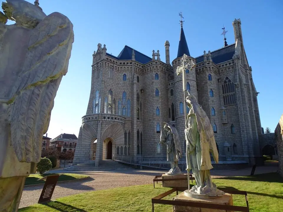 Palacio Gaudí