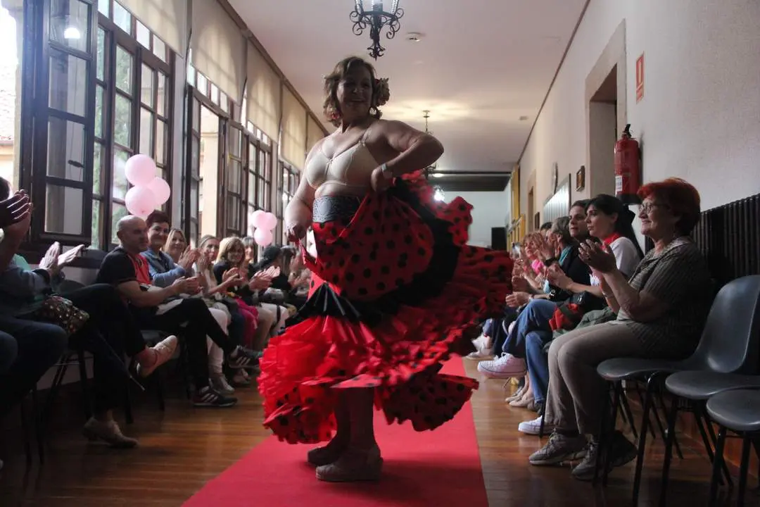 XX Desfile solidario de mujeres operadas de mama