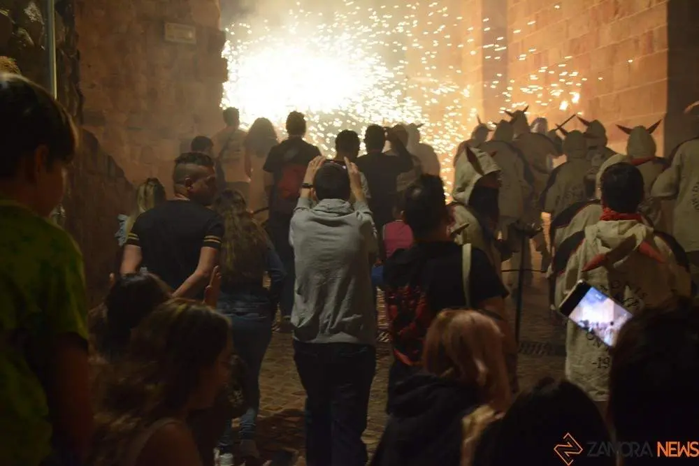 fuegos diablos montblanc tarragona_38