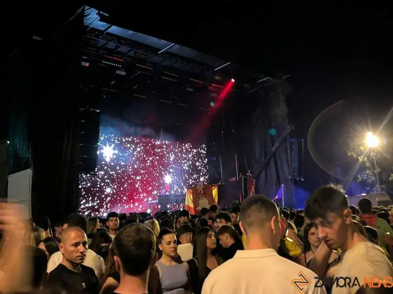 electromoon actuación en Zamora _10