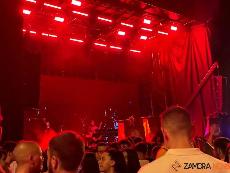 electromoon actuación en Zamora _16