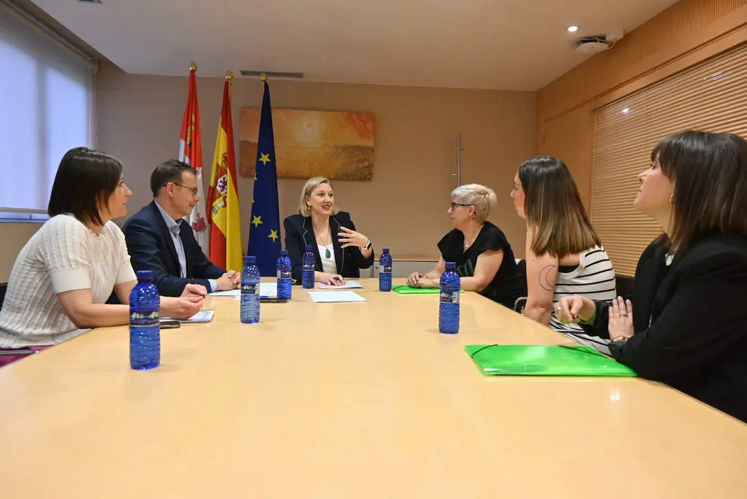 Reunión con la Asociación ELACyL
