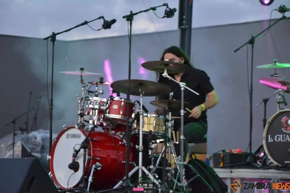  radiohéroes, la Guardia y Celtas Cortos_132