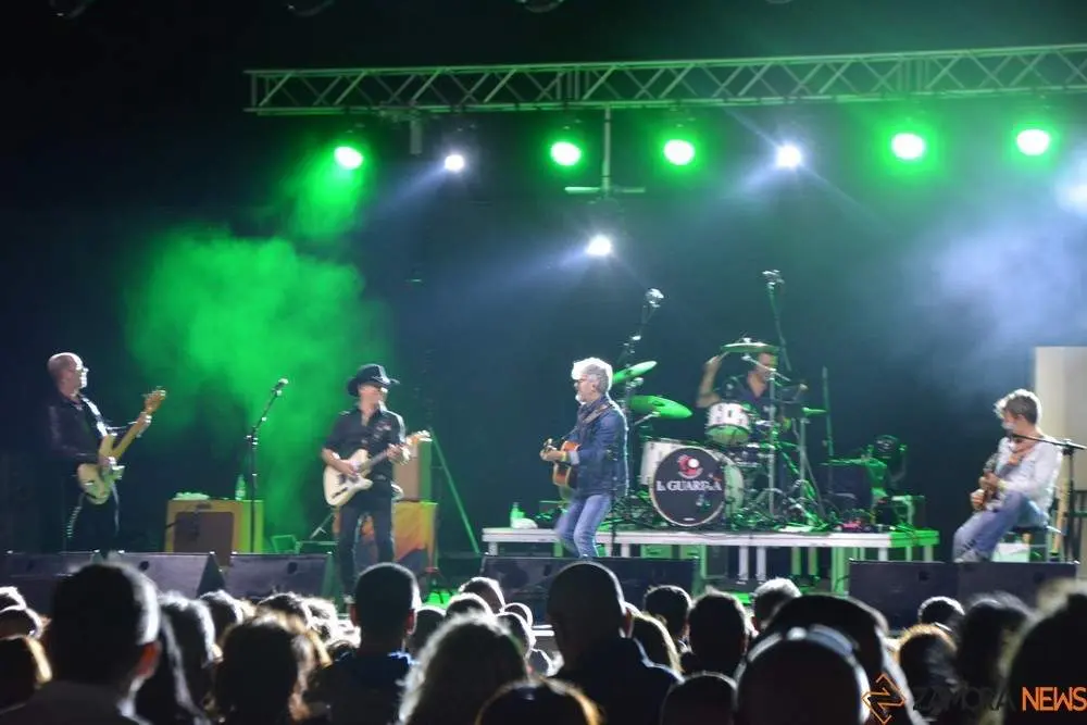  radiohéroes, la Guardia y Celtas Cortos_60