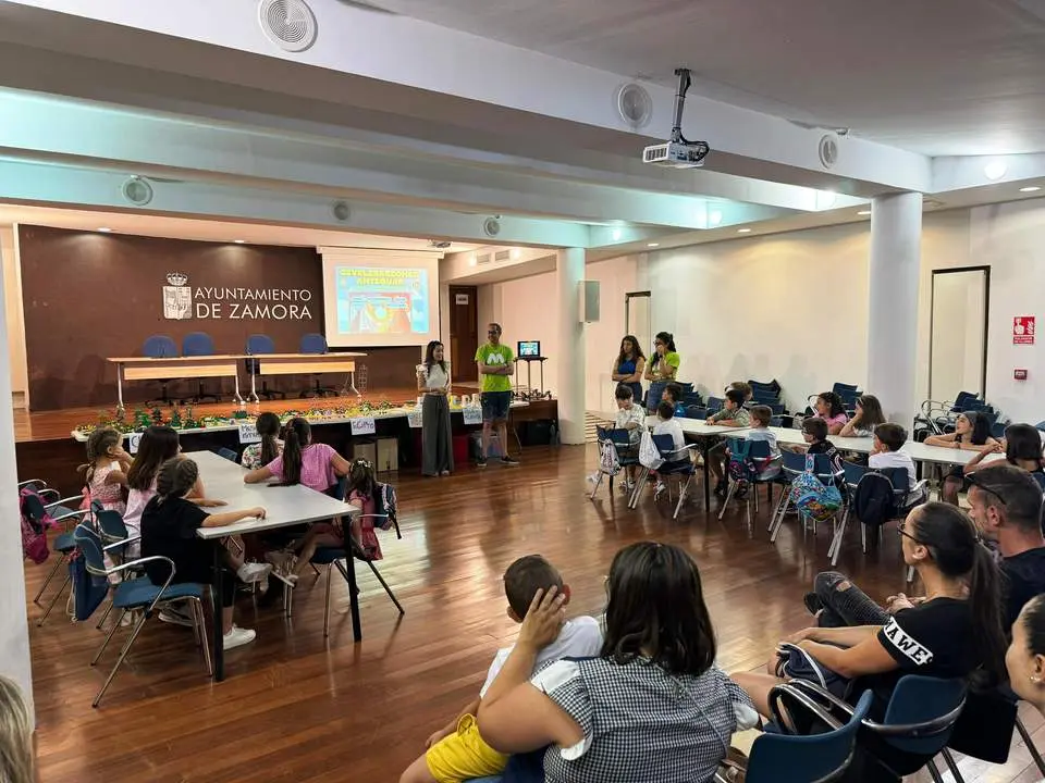 Primer taller Infantil del Verano Joven