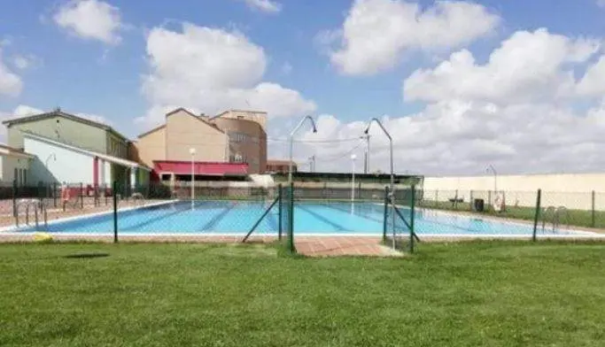 Piscina Bermillo de Sayago