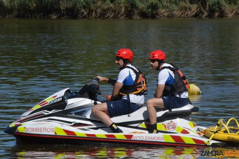 salvamento y socorrismo _123