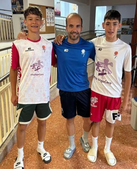 jugadores en categoría cadete e infantil CB Zamora