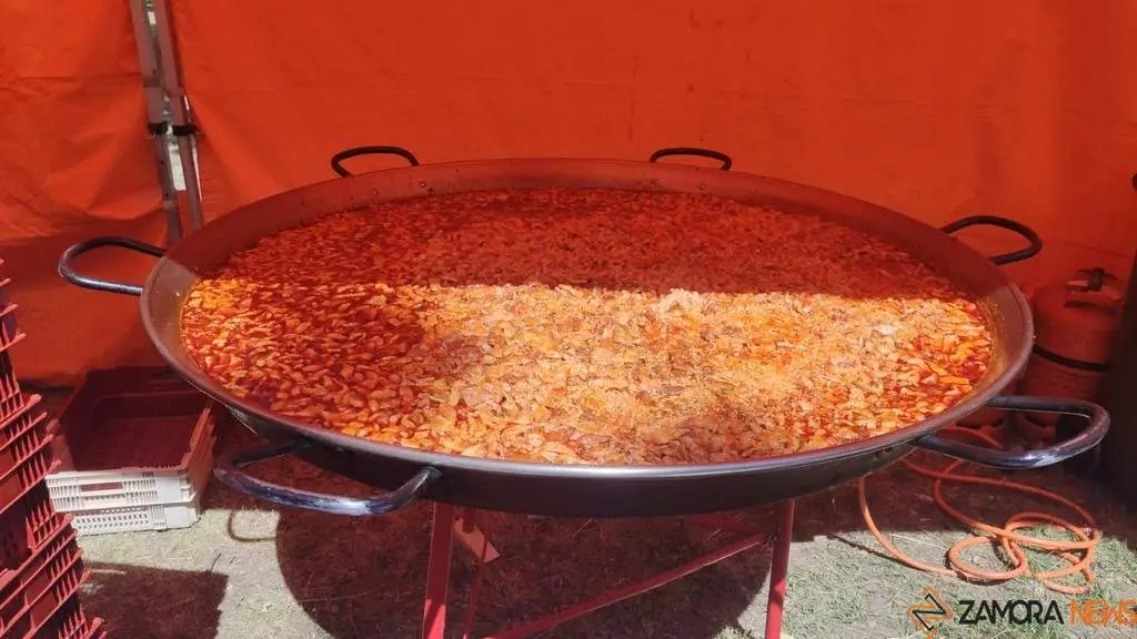 Comida grupal Motos Sanabria