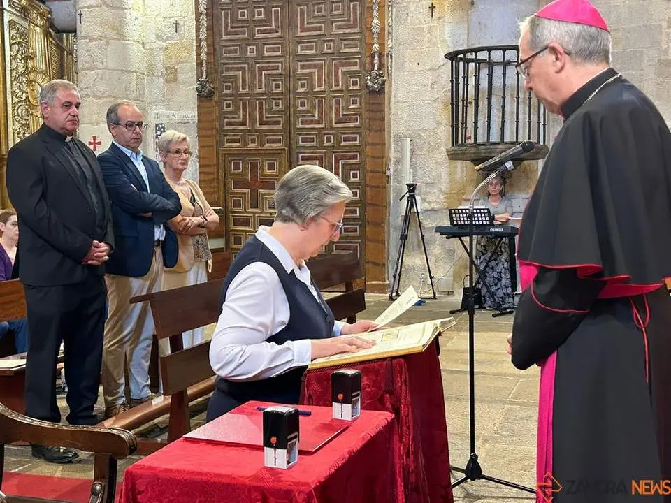 Toma de posesión Diócesis. Iglesia San Ildefonso_2