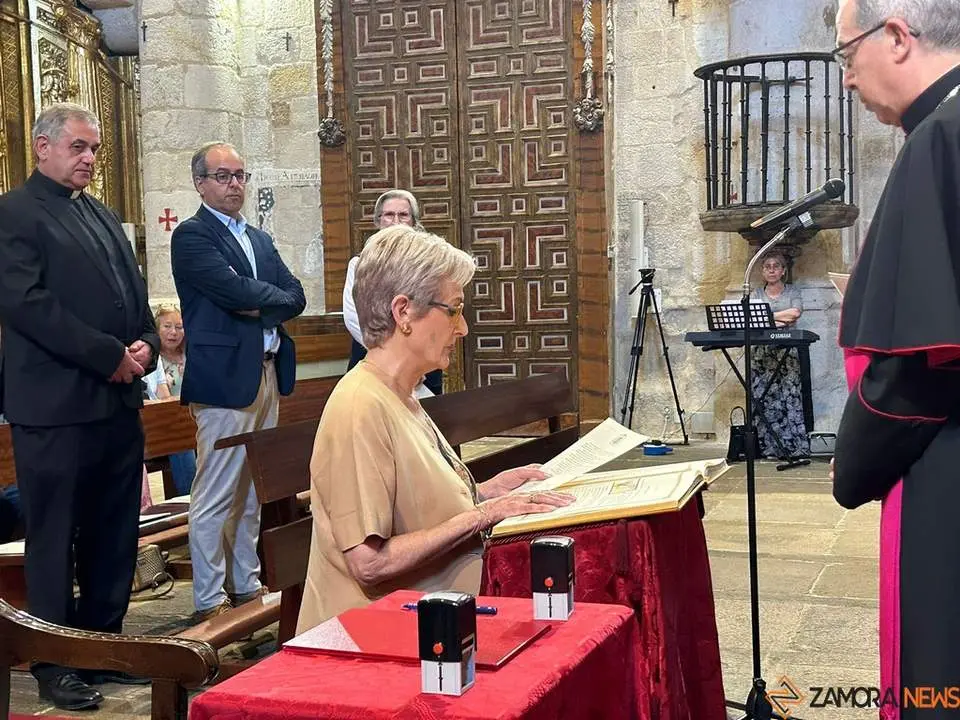 Toma de posesión Diócesis. Iglesia San Ildefonso_3