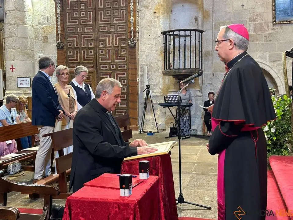 Toma de posesión Diócesis. Iglesia San Ildefonso_7