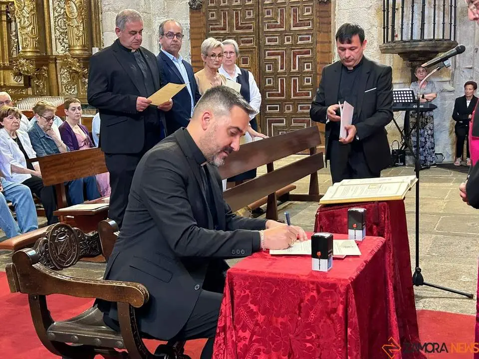 Toma de posesión Diócesis. Iglesia San Ildefonso_8