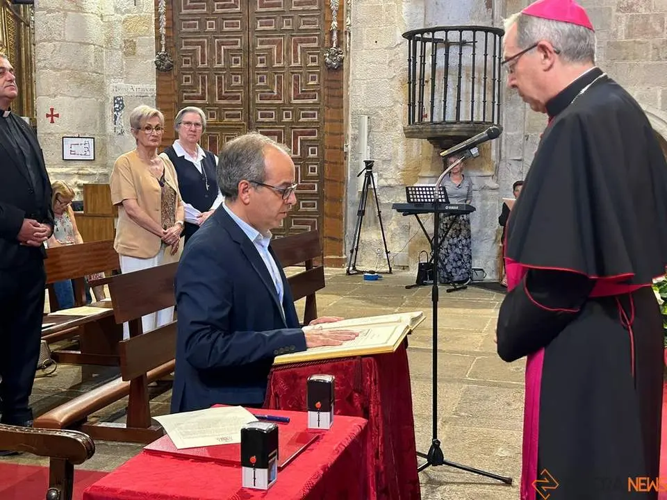 Toma de posesión Diócesis. Iglesia San Ildefonso_10