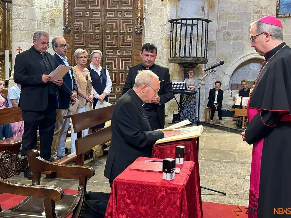 Toma de posesión Diócesis. Iglesia San Ildefonso_11