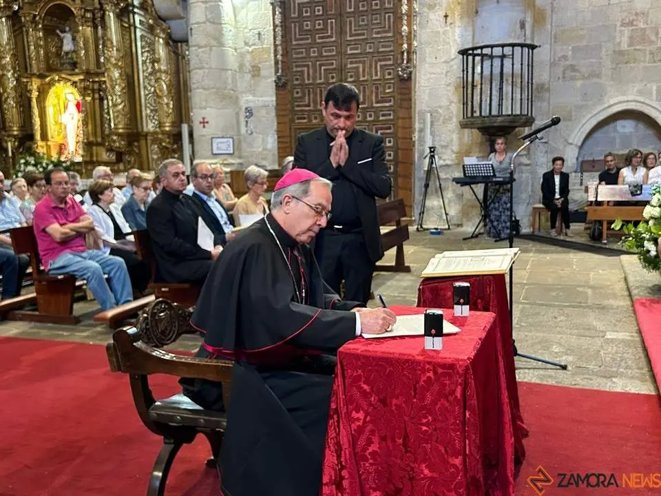 Toma de posesión Diócesis. Iglesia San Ildefonso_23