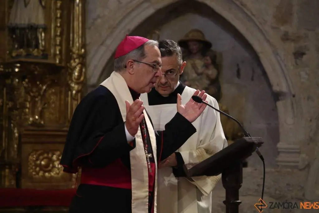 Toma de posesión Diócesis. Iglesia San Ildefonso_33