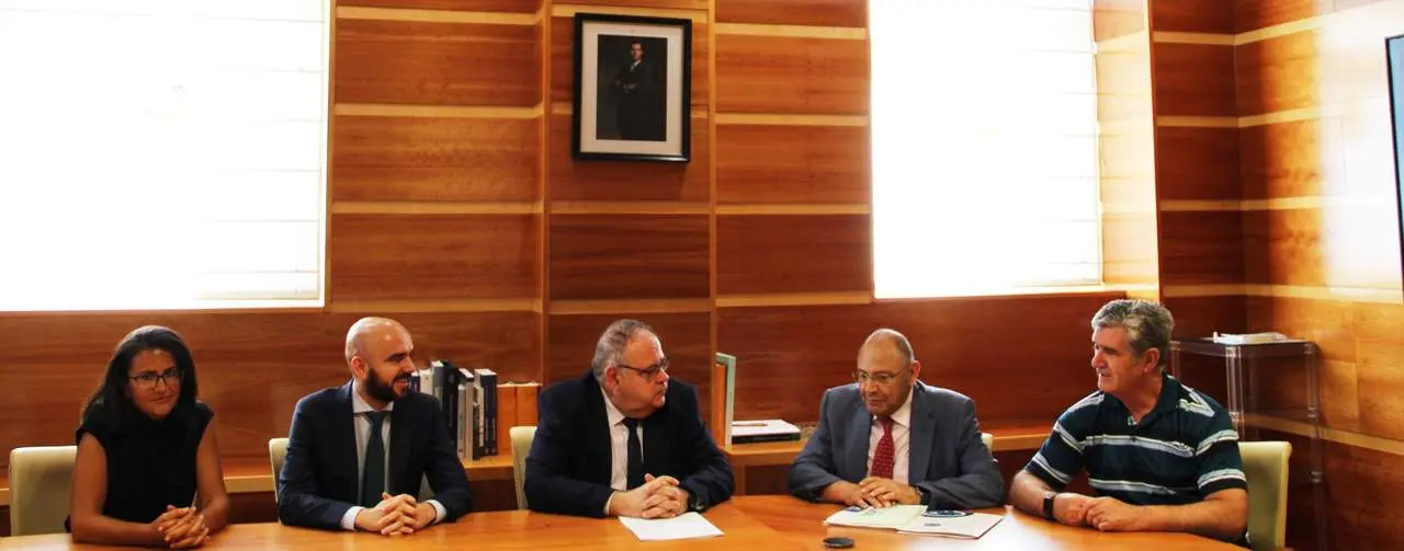 REUNIÓN+CONSEJERO+SANIDAD+ASPECYL+