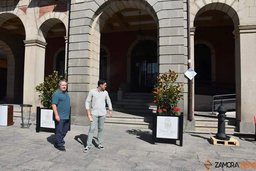 zaamora mobiliario urbano _5