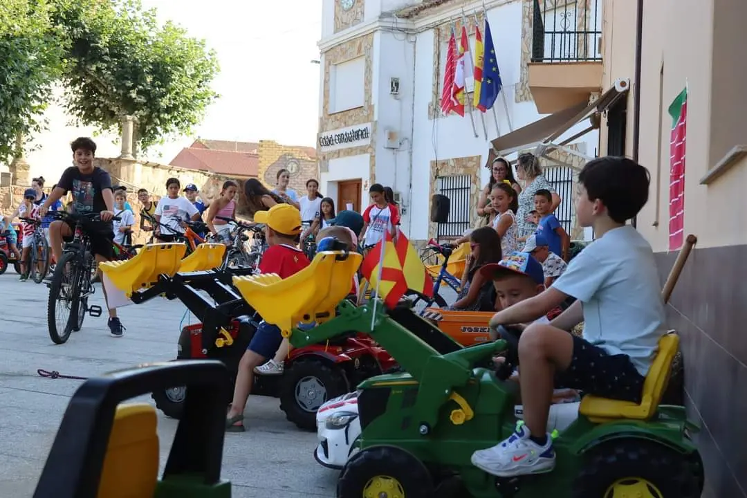 Tractorada mini Burganes de Valverde2