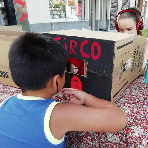Taller de teatro en miniatura «LAMBE-LAMBE»