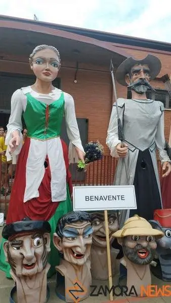 Gigantes y cabezudos en Camarzana de Tera _17