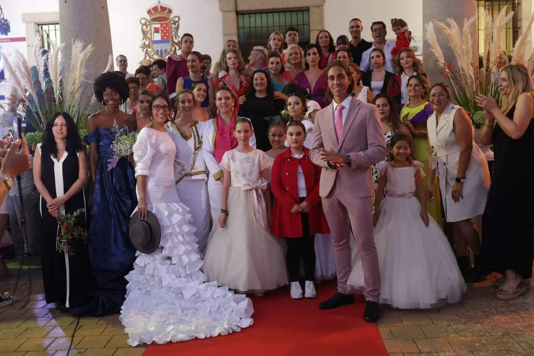 Desfile benéfico de Almeida de Sayago
