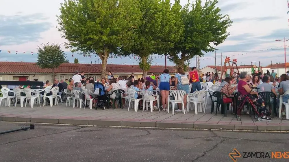 villaralbo fiestas cena y electromoon_8