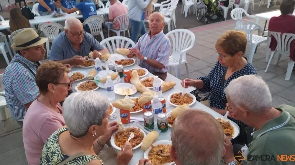 villaralbo fiestas cena y electromoon_22