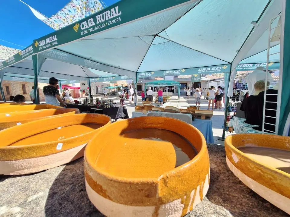 Pieza de la XIV Feria de Alfarería en Pereruela