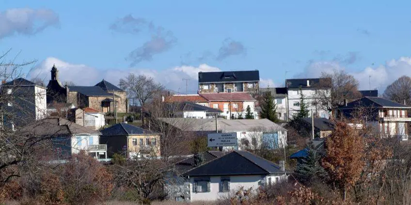 Palacios de Sanabria. Por la Diputación