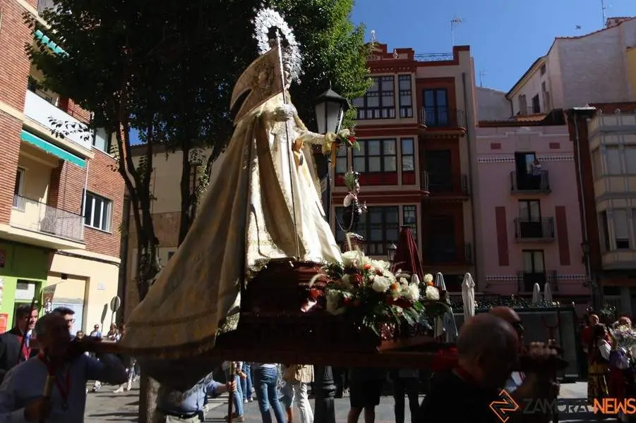ofrenda floral Virgen de la Concha _20
