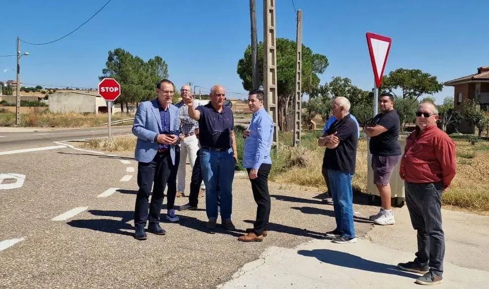 Ángel Blanco visita Fuentes de Ropel y Castrogonzalo