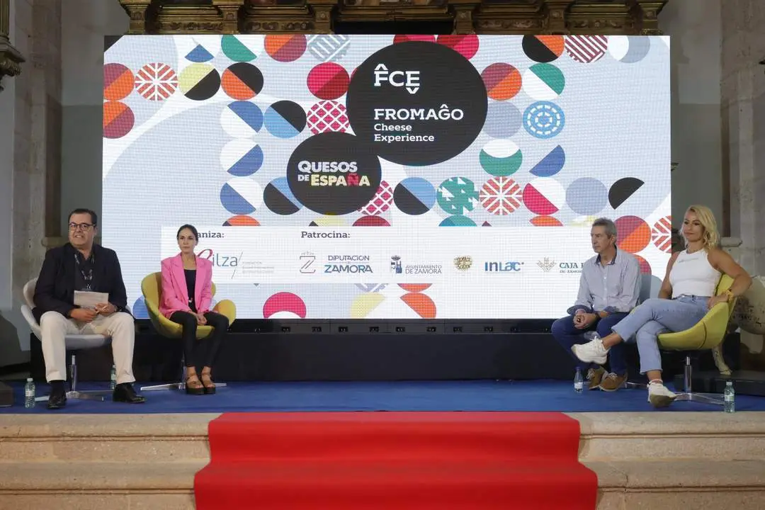 2024-09-15.- La olímpica Valentín en la mesa de Fromago