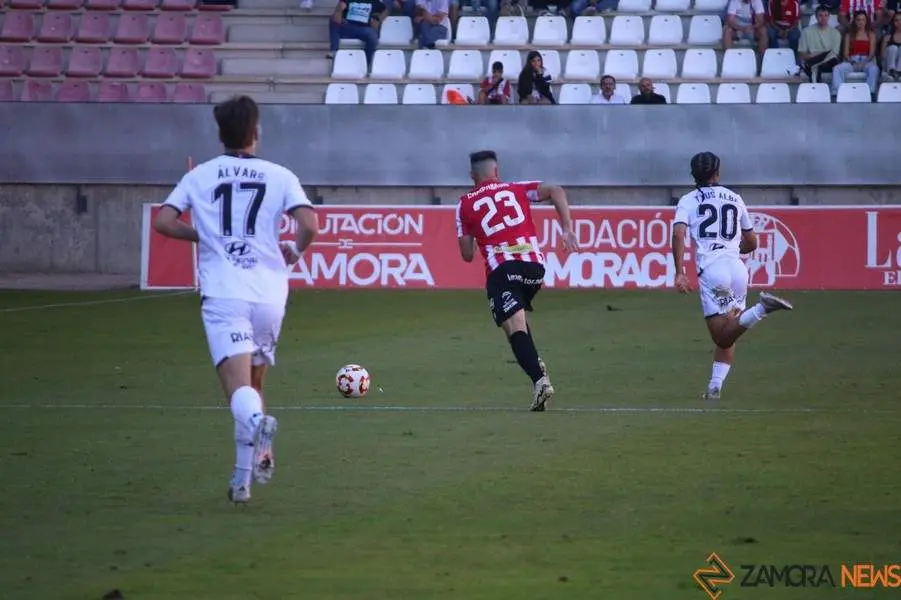 Zamora CF_4