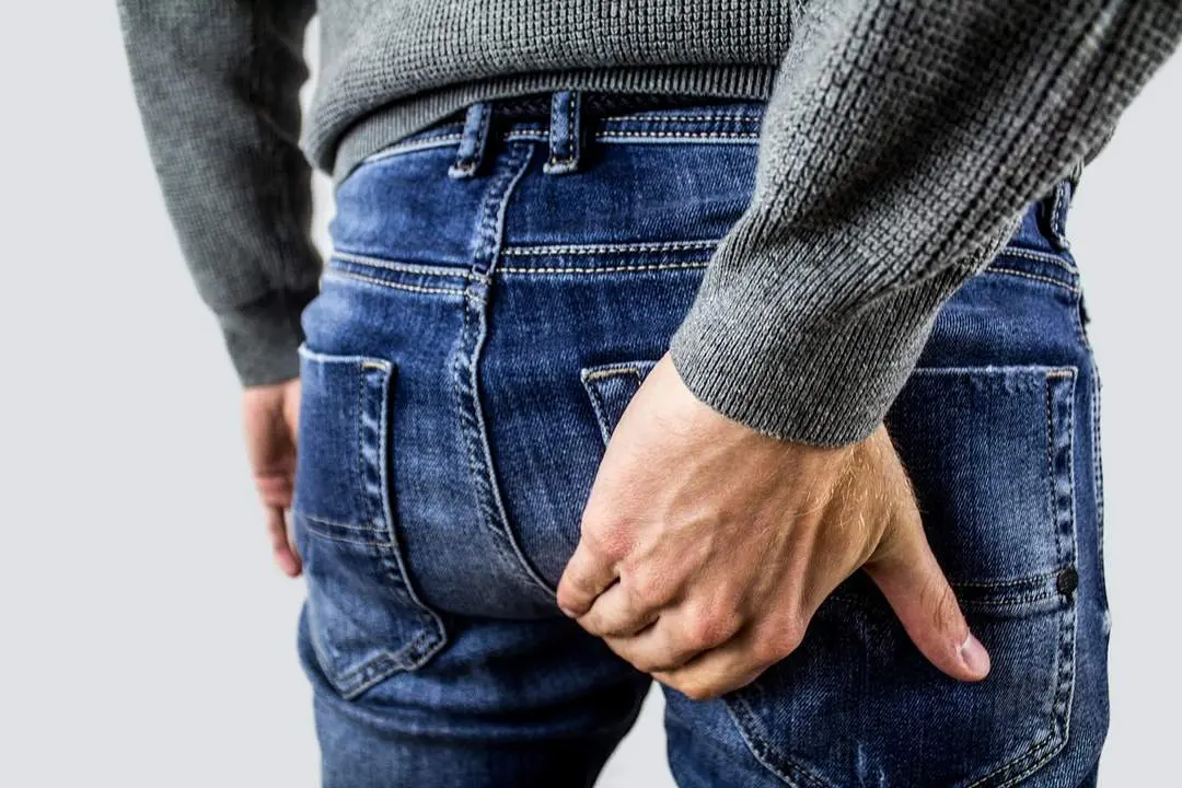 hemorrhoids-2790200_1280